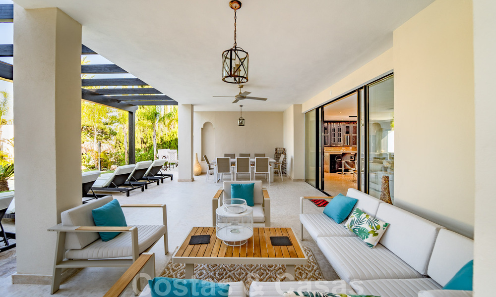 Villa de lujo contemporánea y mediterránea en venta en el valle del golf de Nueva Andalucía, Marbella 40985