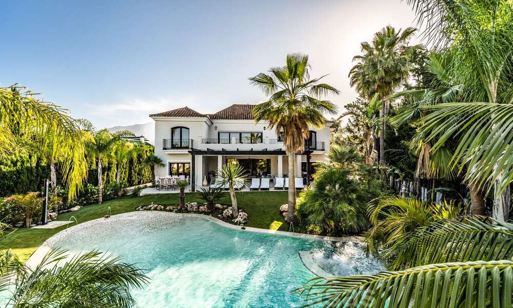 Villa de lujo contemporánea y mediterránea en venta en el valle del golf de Nueva Andalucía, Marbella 40986
