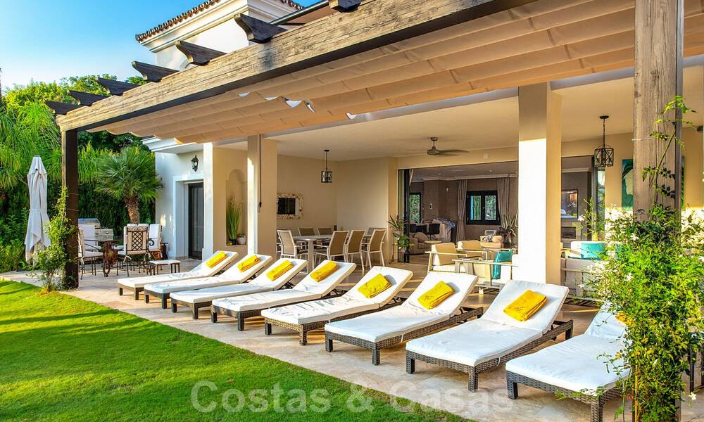 Villa de lujo contemporánea y mediterránea en venta en el valle del golf de Nueva Andalucía, Marbella 40995