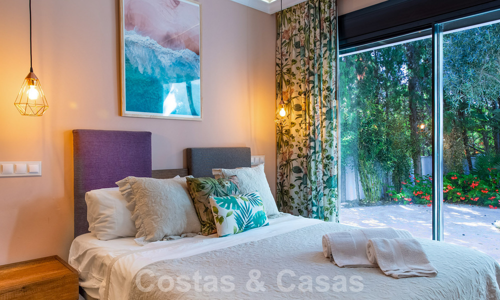 Villa de lujo contemporánea y mediterránea en venta en el valle del golf de Nueva Andalucía, Marbella 41004