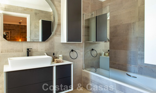 Villa de lujo contemporánea y mediterránea en venta en el valle del golf de Nueva Andalucía, Marbella 41012 