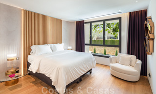 Lujoso y exclusivo ático con enorme solárium y piscina privada en venta en Marbella, Milla de Oro 41124 