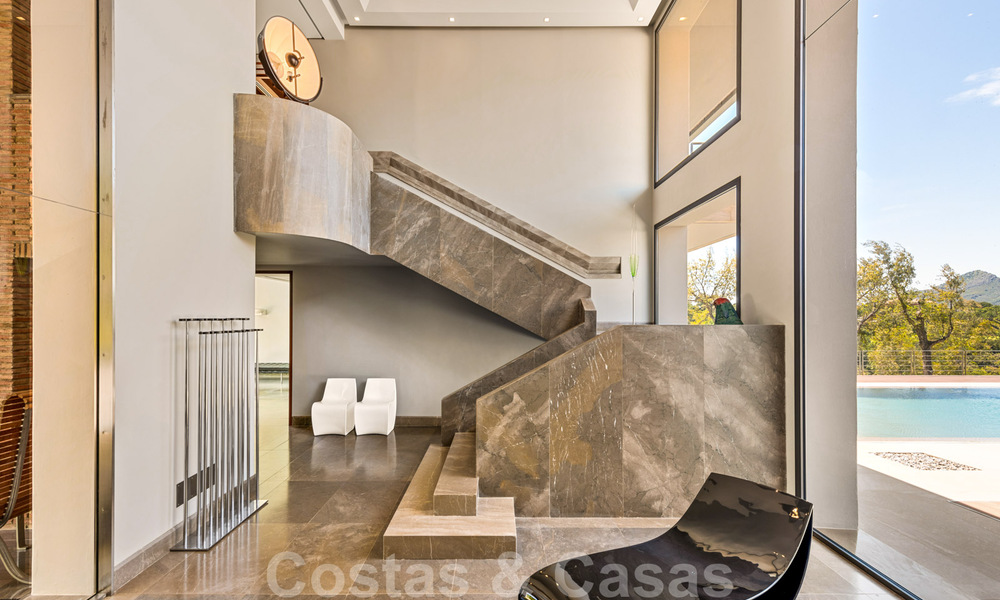 Moderna villa de lujo en venta con un interior de diseño, en el exclusivo complejo La Zagaleta Golf, Benahavis – Marbella 41214