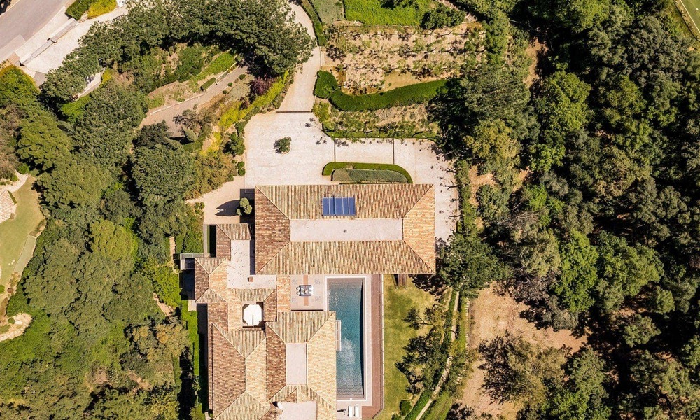 Moderna villa de lujo en venta con un interior de diseño, en el exclusivo complejo La Zagaleta Golf, Benahavis – Marbella 41226