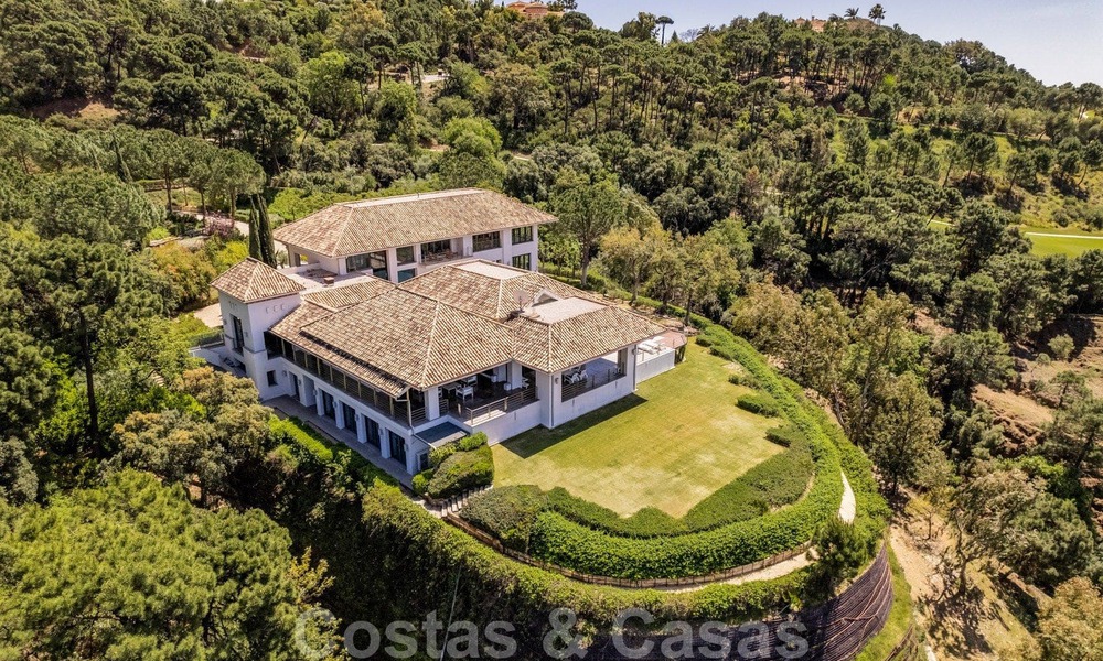 Moderna villa de lujo en venta con un interior de diseño, en el exclusivo complejo La Zagaleta Golf, Benahavis – Marbella 41230