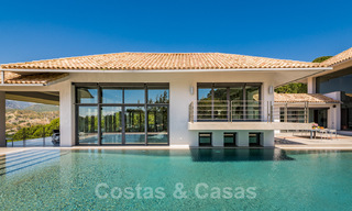 Moderna villa de lujo en venta con un interior de diseño, en el exclusivo complejo La Zagaleta Golf, Benahavis – Marbella 41235 
