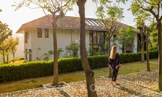 Moderna villa de lujo en venta con un interior de diseño, en el exclusivo complejo La Zagaleta Golf, Benahavis – Marbella 41251 