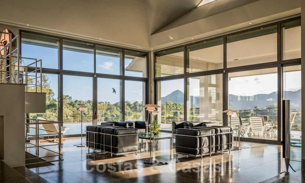 Moderna villa de lujo en venta con un interior de diseño, en el exclusivo complejo La Zagaleta Golf, Benahavis – Marbella 41257