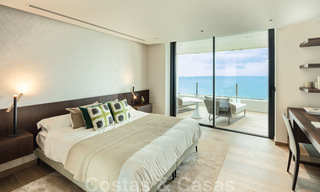 Contemporáneo, moderno, apartamento de lujo en venta con vistas panorámicas al mar en Río Real, Marbella 41277 