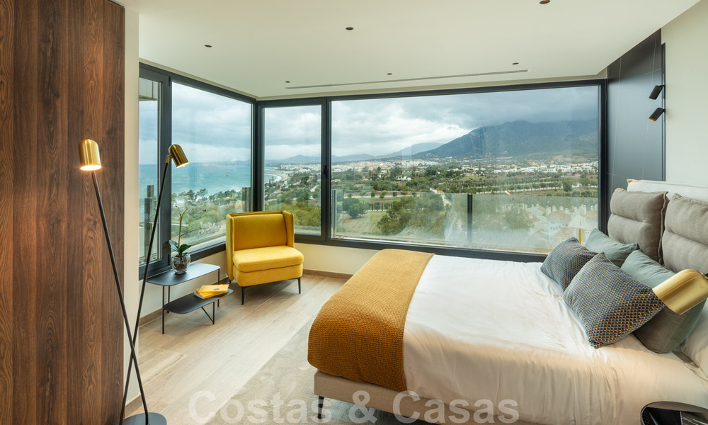 Contemporáneo, moderno, apartamento de lujo en venta con vistas panorámicas al mar en Río Real, Marbella 41281