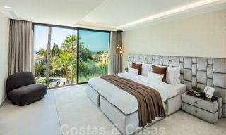 Villa de lujo contemporánea en venta con vistas panorámicas al mar y a la montaña La Concha, en la prestigiosa Milla de Oro de Marbella 41307 