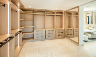 Villa de lujo contemporánea en venta con vistas panorámicas al mar y a la montaña La Concha, en la prestigiosa Milla de Oro de Marbella 41311 