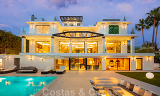 Villa de lujo contemporánea en venta con vistas panorámicas al mar y a la montaña La Concha, en la prestigiosa Milla de Oro de Marbella 41337 