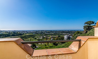 Lujoso ático dúplex en venta con vistas panorámicas al mar en Benahavis – Marbella 41479 
