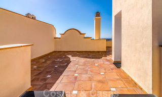 Lujoso ático dúplex en venta con vistas panorámicas al mar en Benahavis – Marbella 41485 