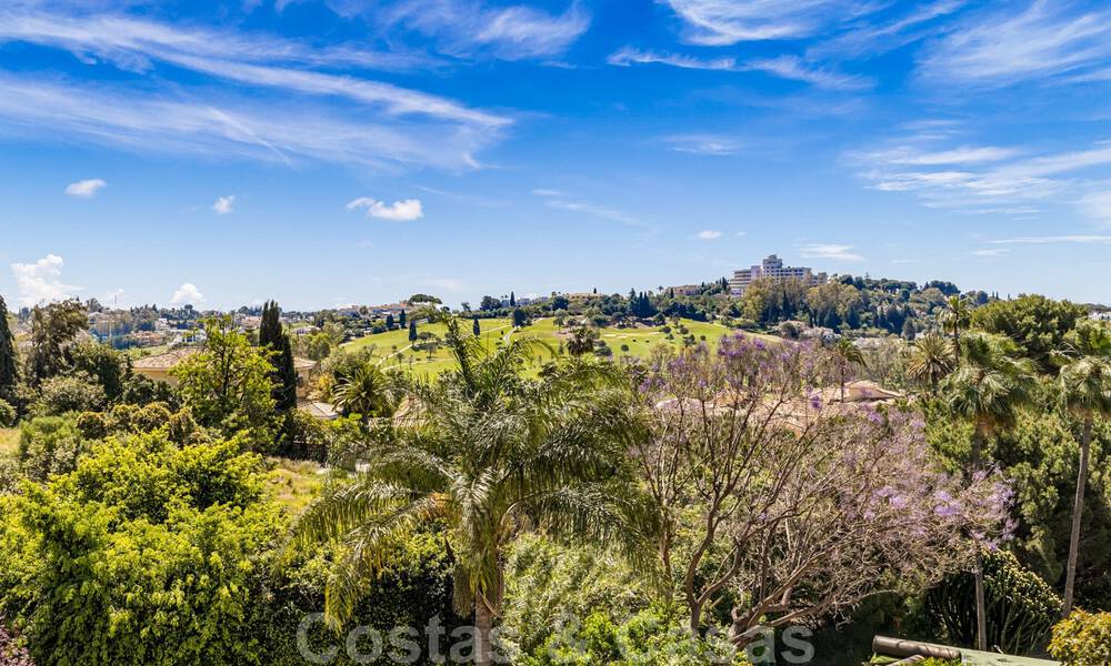 Villa de lujo en venta, con vistas al golf- y al mar, en Marbella - Benahavis 41517