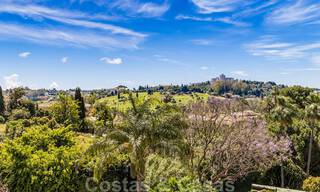 Villa de lujo en venta, con vistas al golf- y al mar, en Marbella - Benahavis 41517 