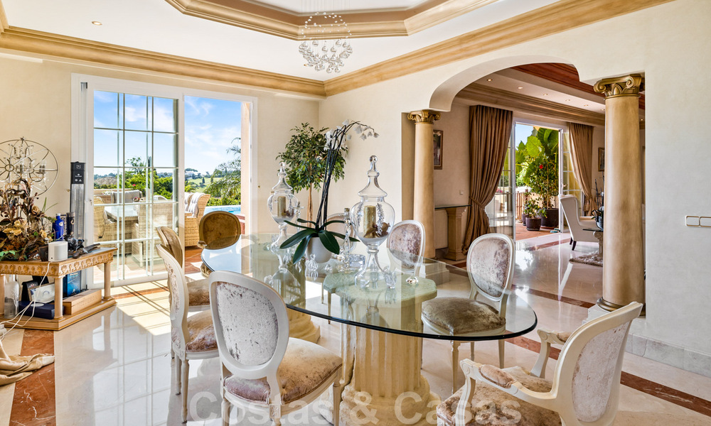 Villa de lujo en venta, con vistas al golf- y al mar, en Marbella - Benahavis 41522