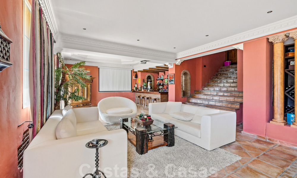 Villa de lujo en venta, con vistas al golf- y al mar, en Marbella - Benahavis 41539
