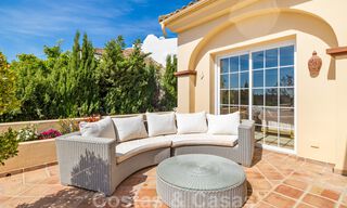 Villa de lujo en venta, con vistas al golf- y al mar, en Marbella - Benahavis 41541 