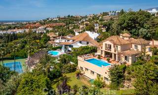 Villa de lujo en venta, con vistas al golf- y al mar, en Marbella - Benahavis 41566 