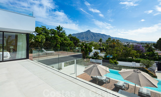 Lujosa villa de estilo LA en venta, con vistas despejadas a La Concha, en Nueva Andalucía - Marbella 41714 