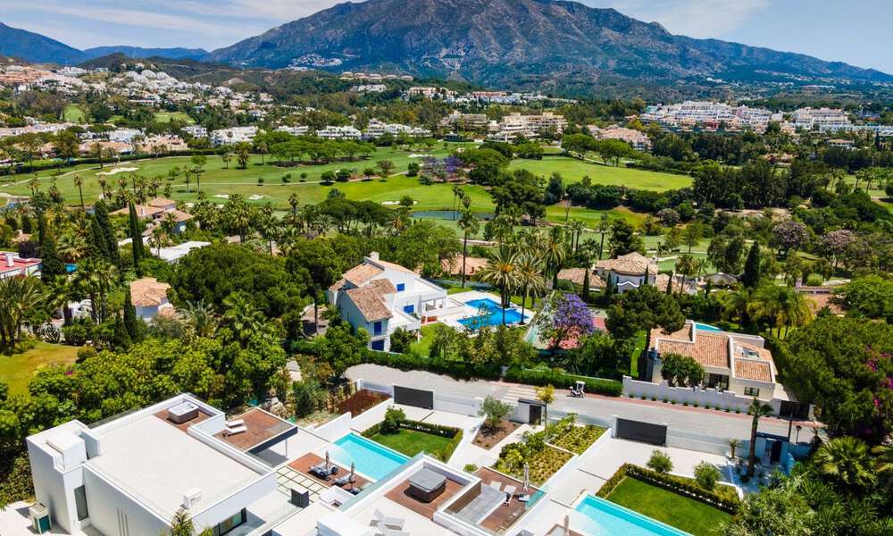 Lujosa villa de estilo LA en venta, con vistas despejadas a La Concha, en Nueva Andalucía - Marbella 41737