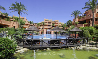 Torre Bermeja: Amplios apartamentos de lujo en venta en un exclusivo complejo en primera línea de playa entre Marbella y Estepona 41573 