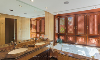 Torre Bermeja: Amplios apartamentos de lujo en venta en un exclusivo complejo en primera línea de playa entre Marbella y Estepona 41606 