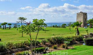 Torre Bermeja: Amplios apartamentos de lujo en venta en un exclusivo complejo en primera línea de playa entre Marbella y Estepona 42272 