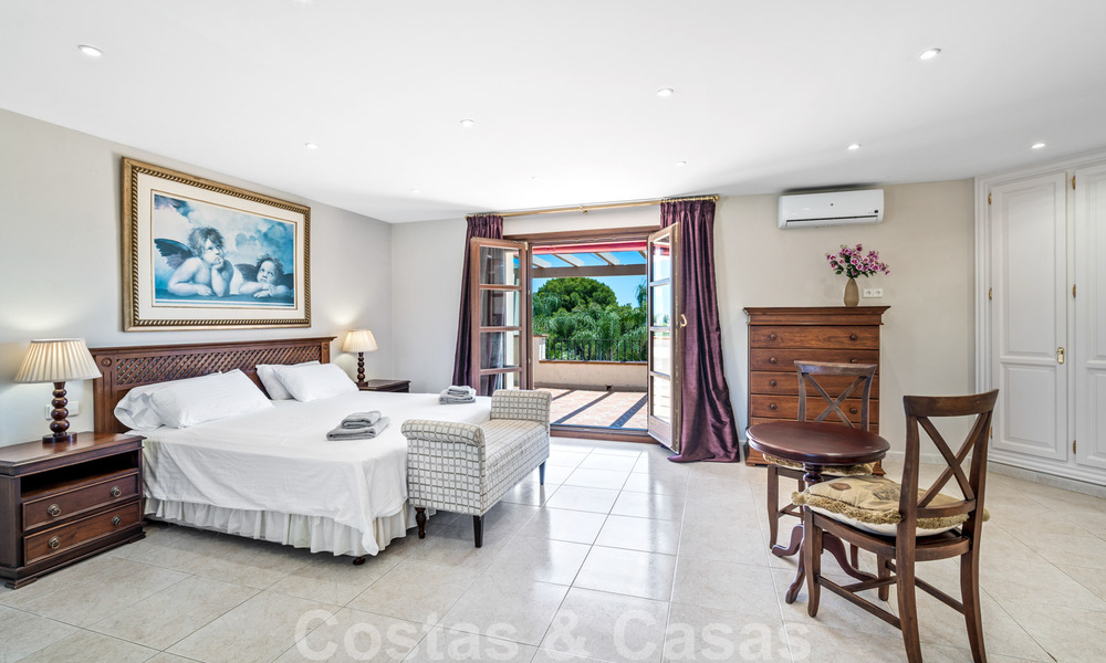 Villa tradicional de lujo en venta en Benahavis - Marbella 41872
