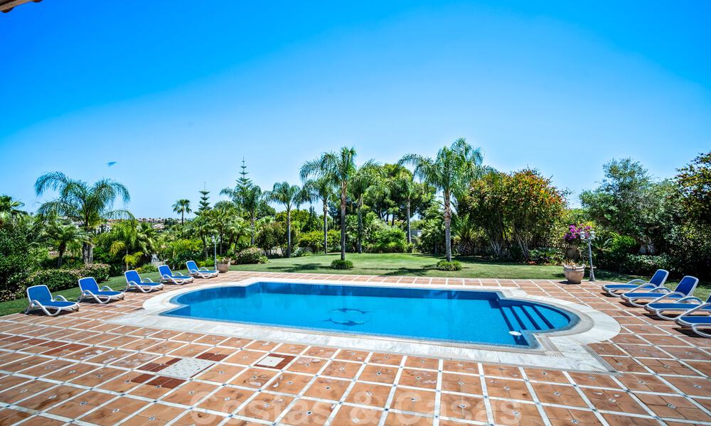 Villa tradicional de lujo en venta en Benahavis - Marbella 41879