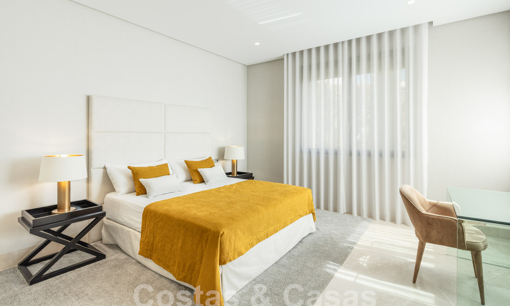 Villa modernista en venta con vistas panorámicas al mar en Marbella - Benahavis 58759