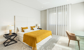 Villa modernista en venta con vistas panorámicas al mar en Marbella - Benahavis 58759 