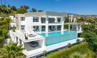 Villa modernista en venta con vistas panorámicas al mar en Marbella - Benahavis 58772 