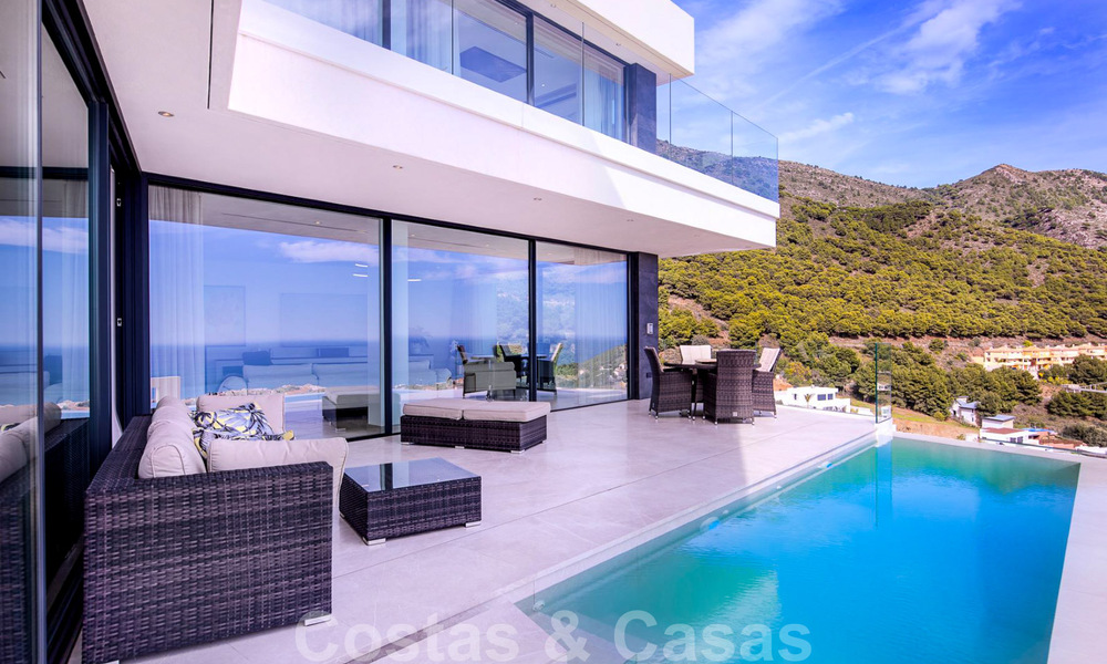 Villa arquitectónica y moderna de lujo en venta en Mijas, Costa del Sol 41943