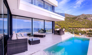 Villa arquitectónica y moderna de lujo en venta en Mijas, Costa del Sol 41943 
