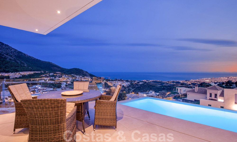 Villa arquitectónica y moderna de lujo en venta en Mijas, Costa del Sol 41967