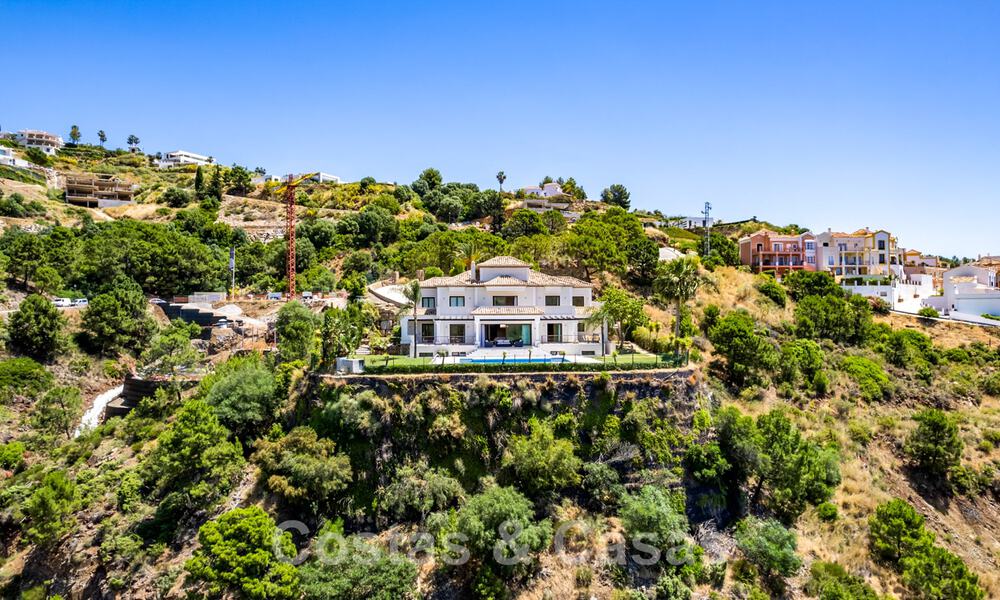 Villa lujosa en venta con vistas al mar en Benahavis - Marbella 41973