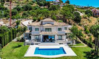 Villa lujosa en venta con vistas al mar en Benahavis - Marbella 41975 