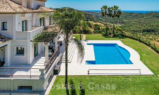 Villa lujosa en venta con vistas al mar en Benahavis - Marbella 41976 