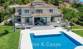 Villa lujosa en venta con vistas al mar en Benahavis - Marbella 41977 