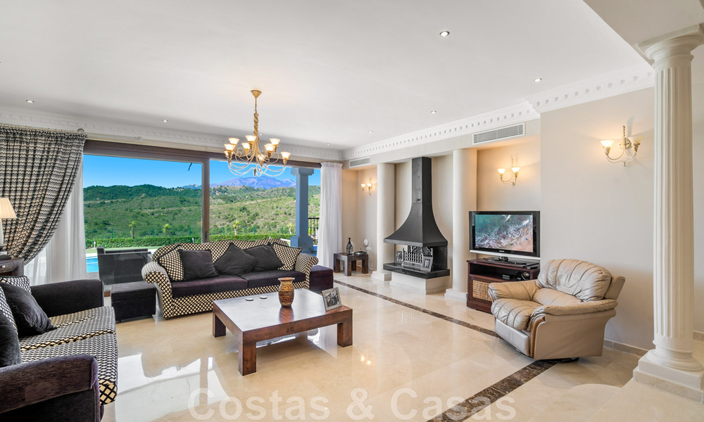 Villa lujosa en venta con vistas al mar en Benahavis - Marbella 41979