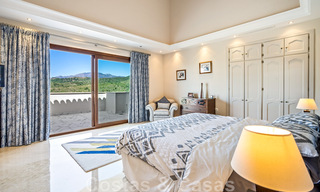 Villa lujosa en venta con vistas al mar en Benahavis - Marbella 41988 