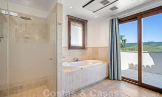 Villa lujosa en venta con vistas al mar en Benahavis - Marbella 41990 