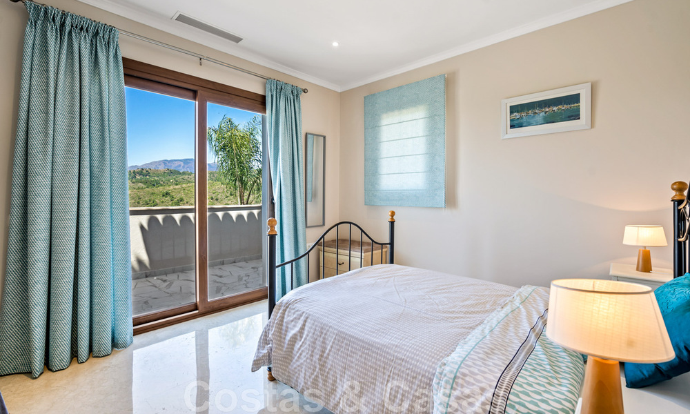 Villa lujosa en venta con vistas al mar en Benahavis - Marbella 41997