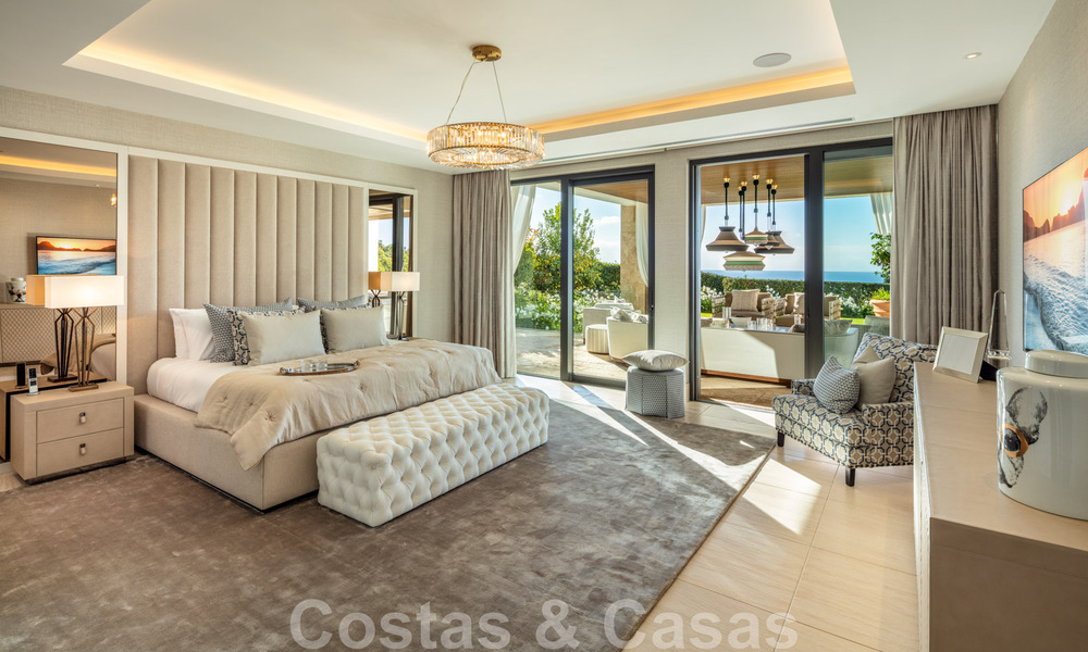 Villa de lujo contemporánea y moderna en venta en estilo resort con vistas panorámicas al mar en Cascada de Camojan en Marbella 42084