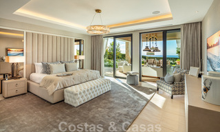 Villa de lujo contemporánea y moderna en venta en estilo resort con vistas panorámicas al mar en Cascada de Camojan en Marbella 42084 