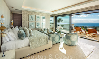 Villa de lujo contemporánea y moderna en venta en estilo resort con vistas panorámicas al mar en Cascada de Camojan en Marbella 42087 