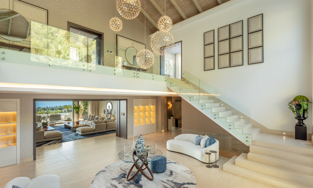 Villa de lujo contemporánea y moderna en venta en estilo resort con vistas panorámicas al mar en Cascada de Camojan en Marbella 42099